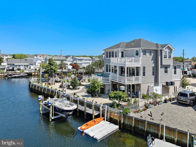 68 ROSALYN DR, Manahawkin, NJ 08050