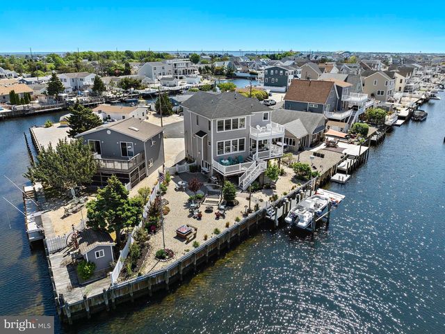 68 ROSALYN DR, Manahawkin, NJ 08050
