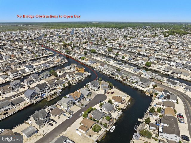 68 ROSALYN DR, Manahawkin, NJ 08050