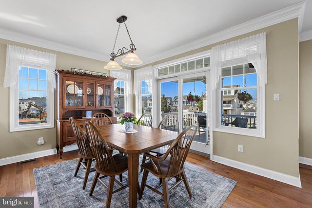 68 ROSALYN DR, Manahawkin, NJ 08050