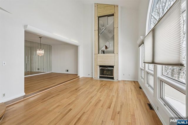 39 Cedarwood, Woodland Park, NJ 07424