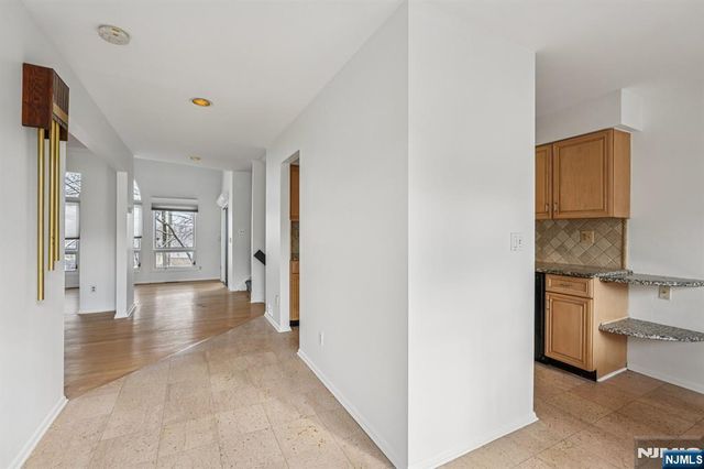 39 Cedarwood, Woodland Park, NJ 07424