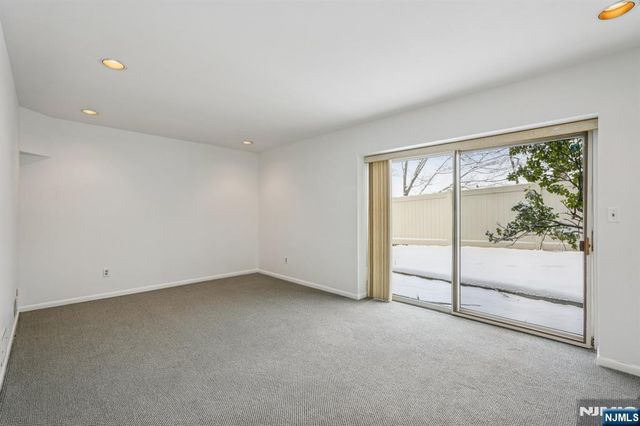 39 Cedarwood, Woodland Park, NJ 07424