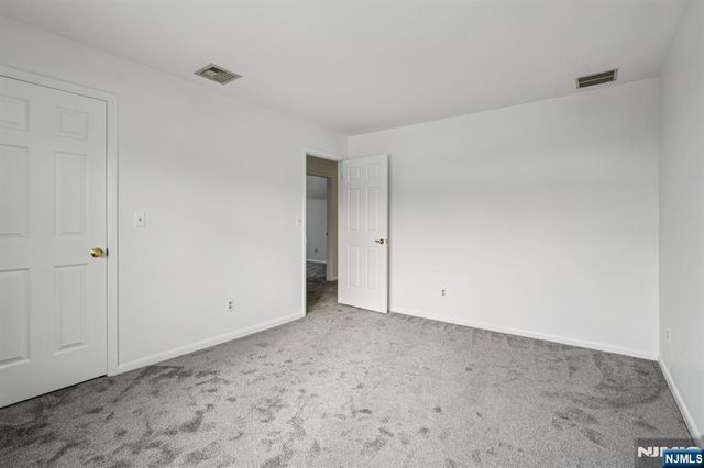 39 Cedarwood, Woodland Park, NJ 07424