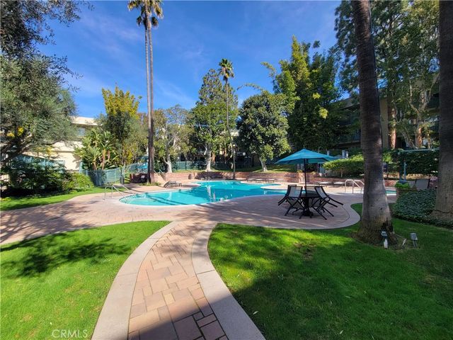 448 N Bellflower, Long Beach, CA 90814