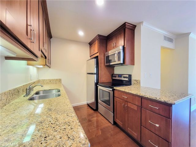 448 N Bellflower, Long Beach, CA 90814