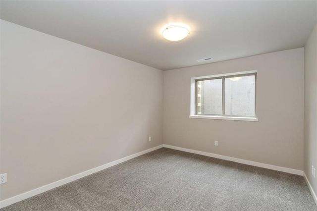 711 Chamberlin Lane, North Liberty, IA 52317