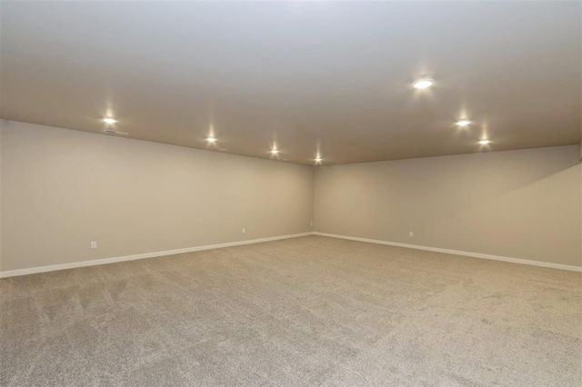 711 Chamberlin Lane, North Liberty, IA 52317