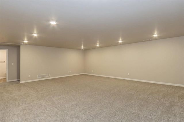 711 Chamberlin Lane, North Liberty, IA 52317