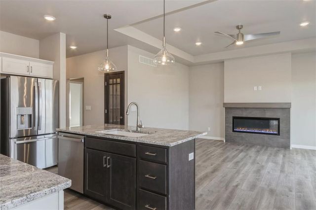 711 Chamberlin Lane, North Liberty, IA 52317