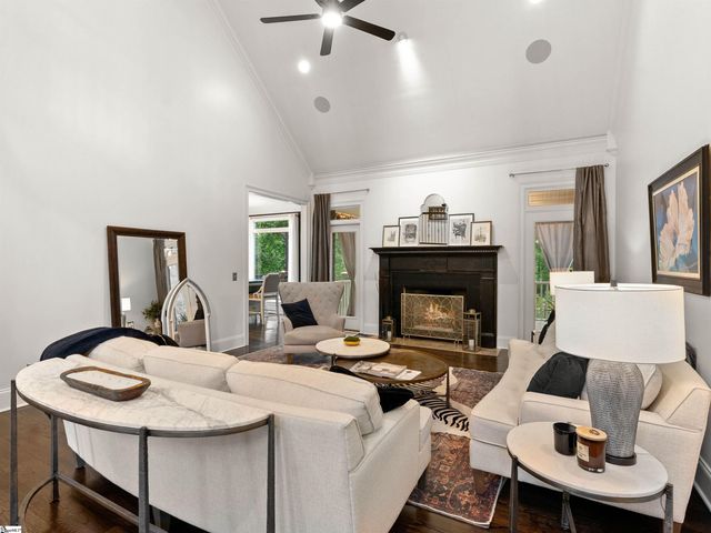 1 Rawlins Court, Greer, SC 29651