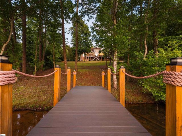 1 Rawlins Court, Greer, SC 29651