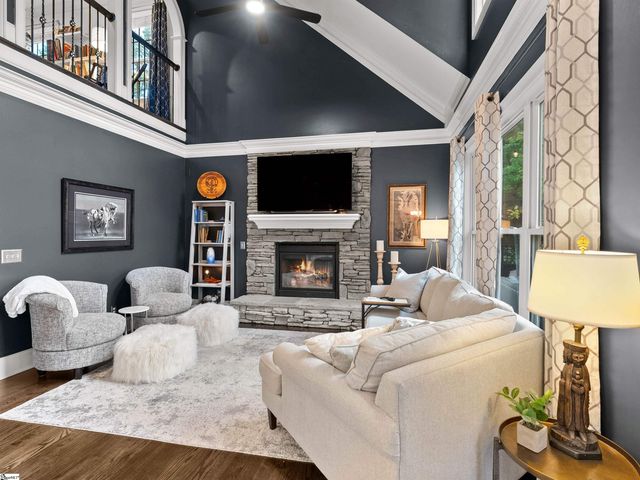 1 Rawlins Court, Greer, SC 29651