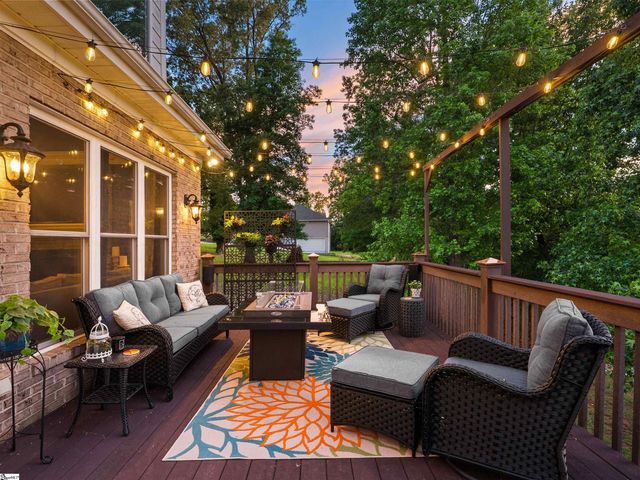 1 Rawlins Court, Greer, SC 29651