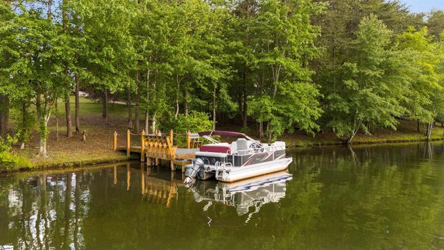 1 Rawlins Court, Greer, SC 29651