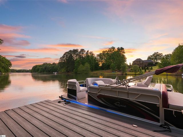 1 Rawlins Court, Greer, SC 29651