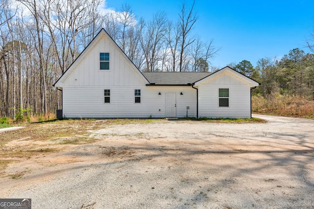 582 W Grantville Road, Grantville, GA 30220