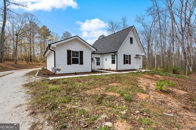 582 W Grantville Road, Grantville, GA 30220