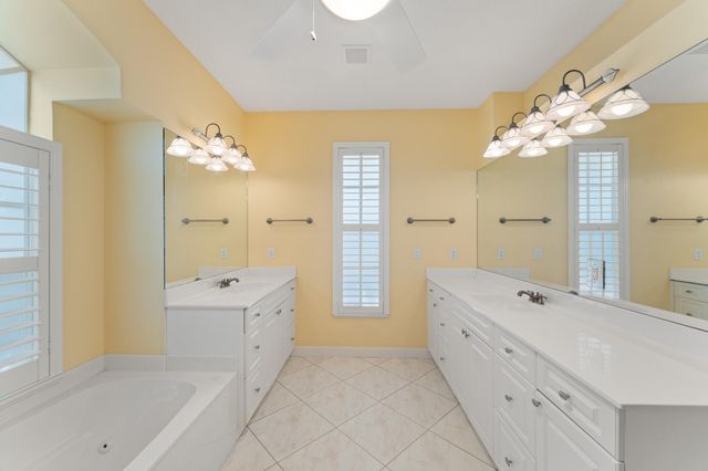1184 SW Mirror Lake Cove, Port St. Lucie, Port St Lucie, FL 34986