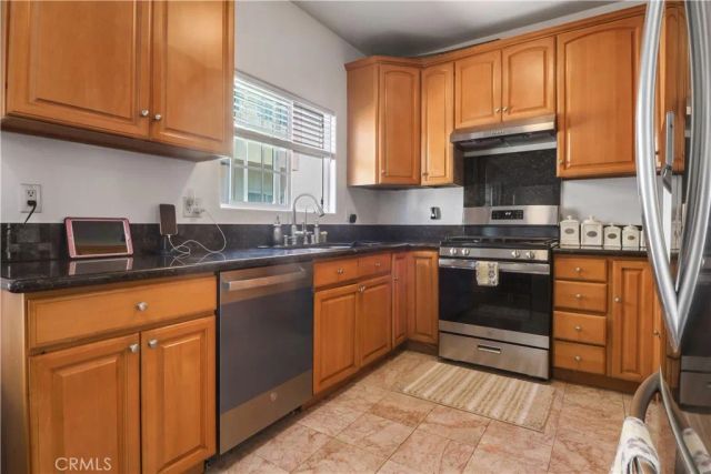 9882 Broadway B, Anaheim, CA 92804