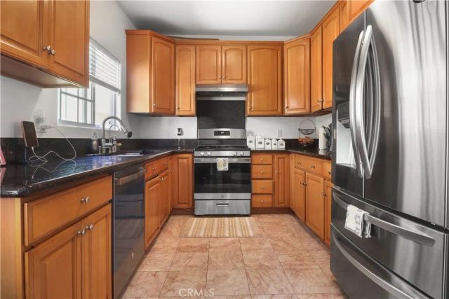 9882 Broadway B, Anaheim, CA 92804