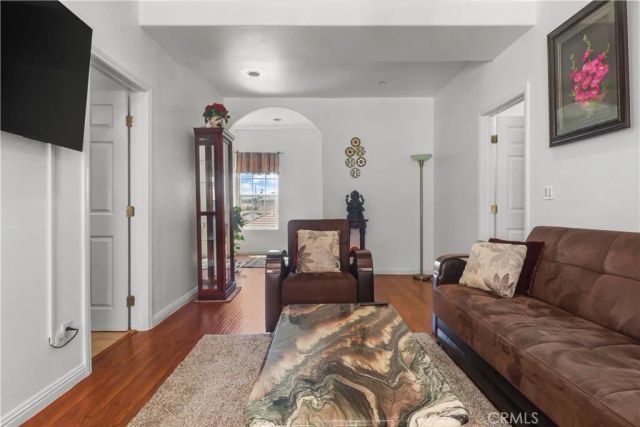 9882 Broadway B, Anaheim, CA 92804