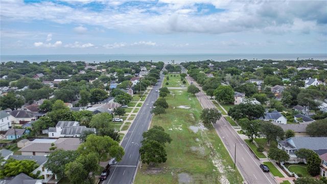 458 Louisiana Ave, Corpus Christi, TX 78404