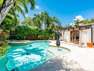 8927 Hawthorne Ave, Surfside, FL 33154