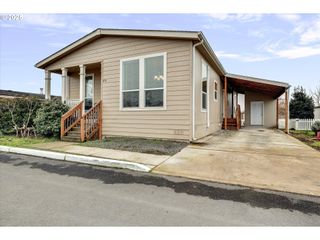 874 Sw LIBERTY BELL Dr, Beaverton, OR 97006