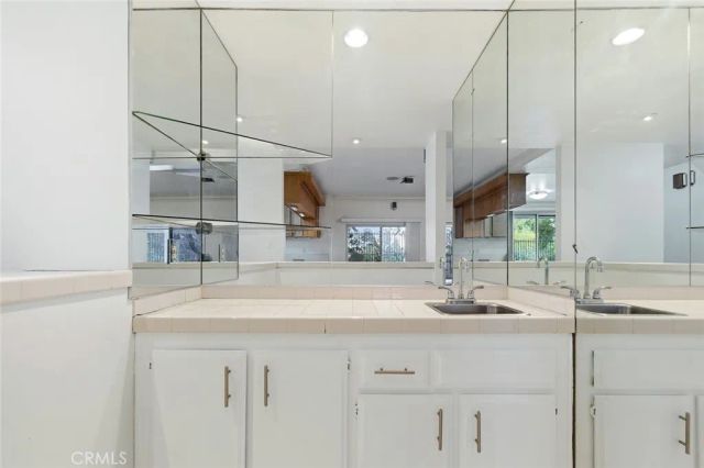 11129 Canyon Meadows Drive, Whittier, CA 90601