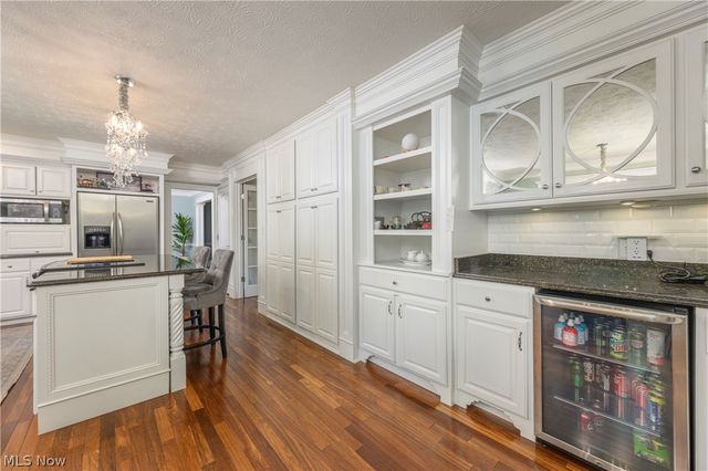 374 Silver Ridge Drive, Copley, OH 44321