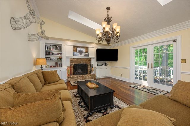 374 Silver Ridge Drive, Copley, OH 44321