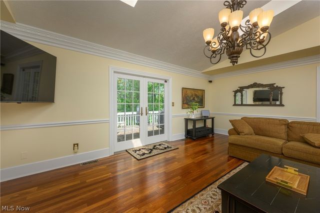 374 Silver Ridge Drive, Copley, OH 44321