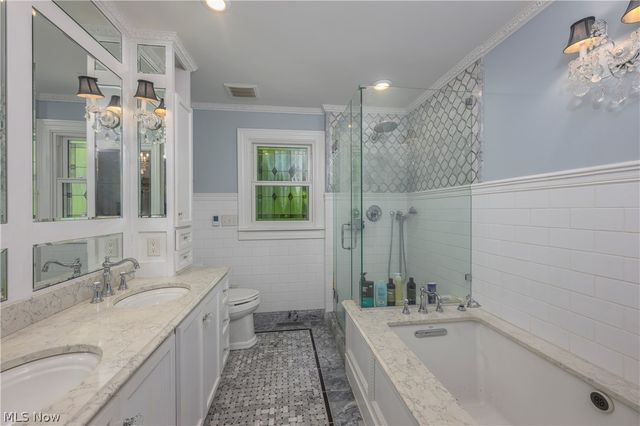 374 Silver Ridge Drive, Copley, OH 44321