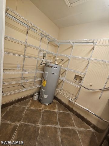 2430 Golden Gate BLVD E, Naples, FL 34120