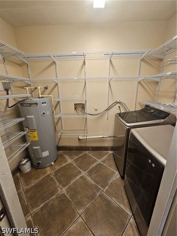 2430 Golden Gate BLVD E, Naples, FL 34120