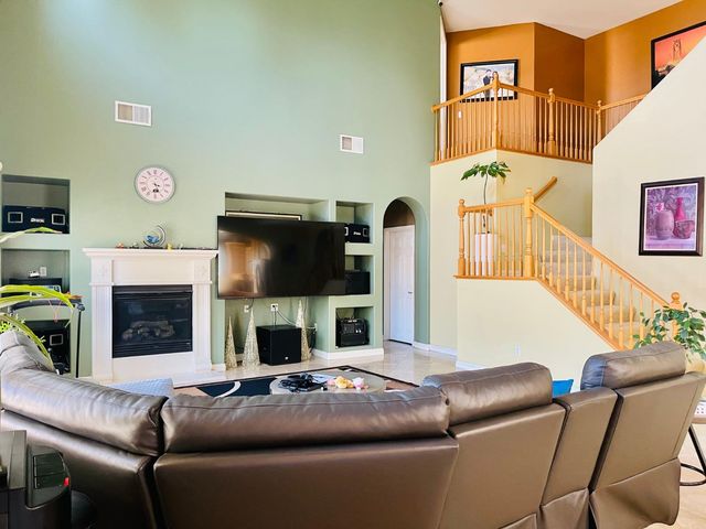 1781 Chatfield Cir, Stockton, CA 95209