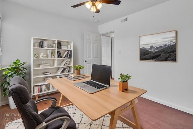 7467 Center Pkwy, Sacramento, CA 95823