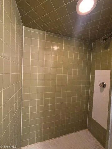6717 W Friendly Avenue, Greensboro, NC 27410