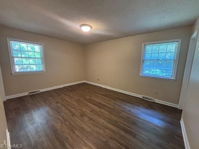 6717 W Friendly Avenue, Greensboro, NC 27410