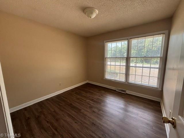 6717 W Friendly Avenue, Greensboro, NC 27410