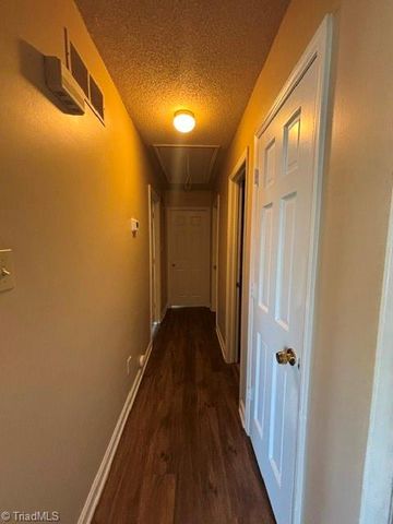 6717 W Friendly Avenue, Greensboro, NC 27410