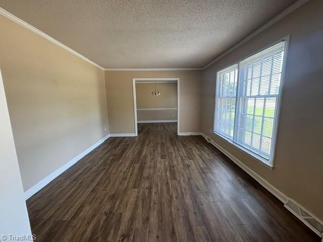 6717 W Friendly Avenue, Greensboro, NC 27410