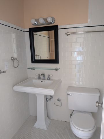 1 Gold Street 16F, Hartford, CT 06103