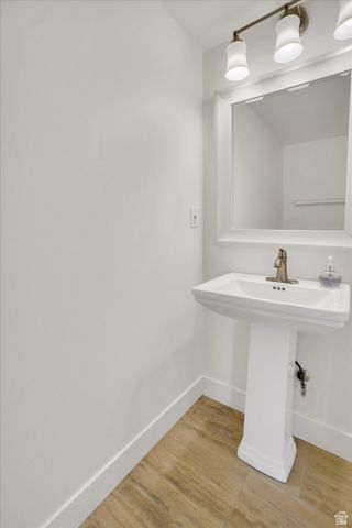 5647 W RED NARROWS DR, West Jordan, UT 84081