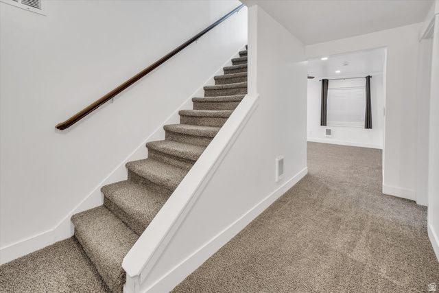 5647 W RED NARROWS DR, West Jordan, UT 84081