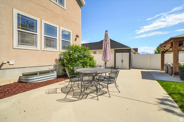 5647 W RED NARROWS DR, West Jordan, UT 84081