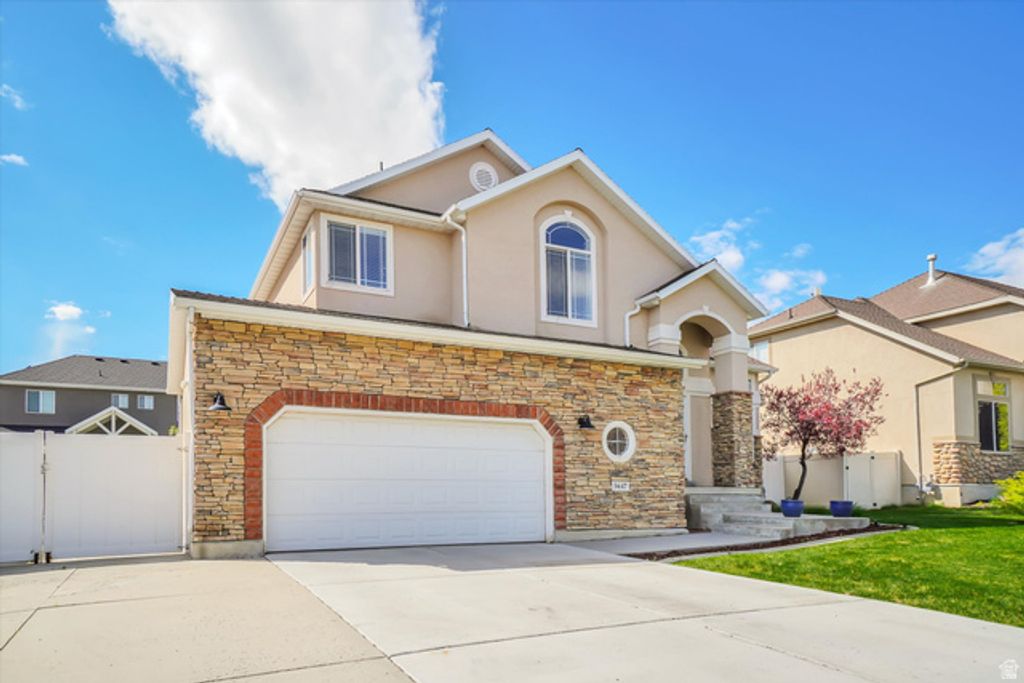 5647 W RED NARROWS DR, West Jordan, UT 84081