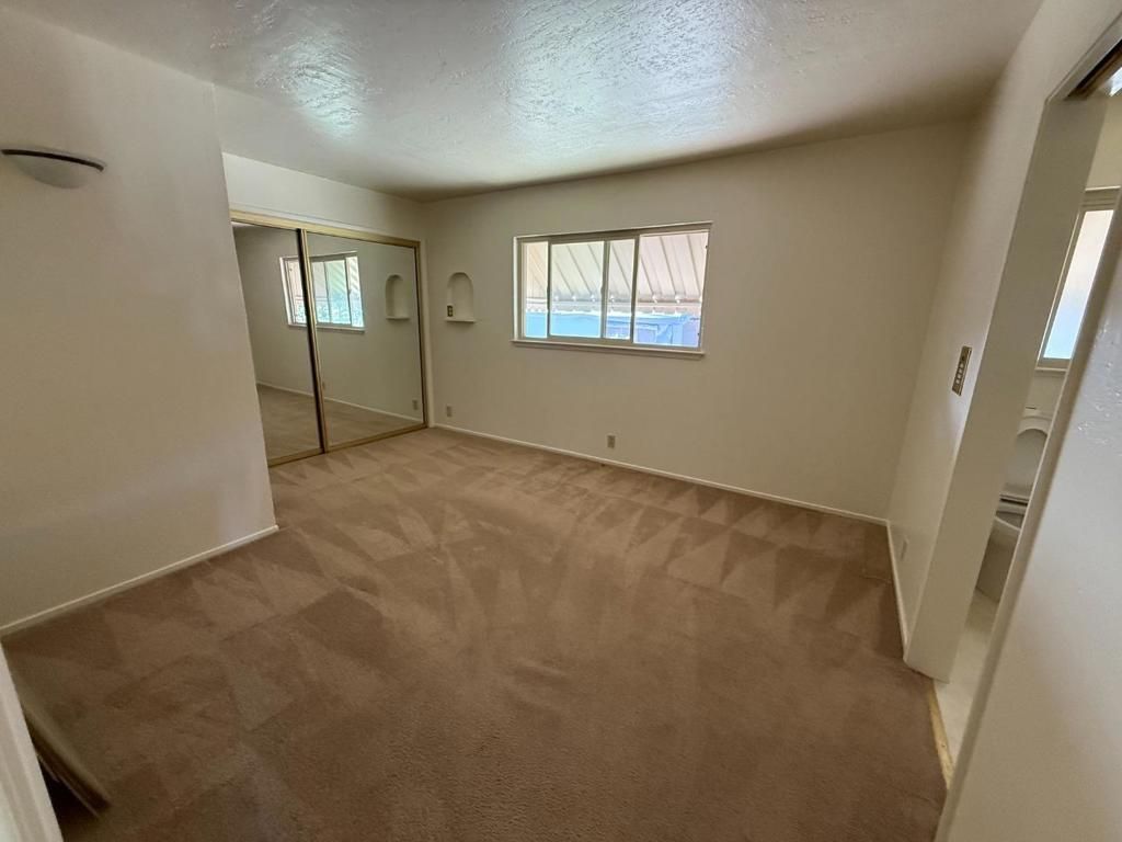 Image 11 of property listing at Address unavailable.