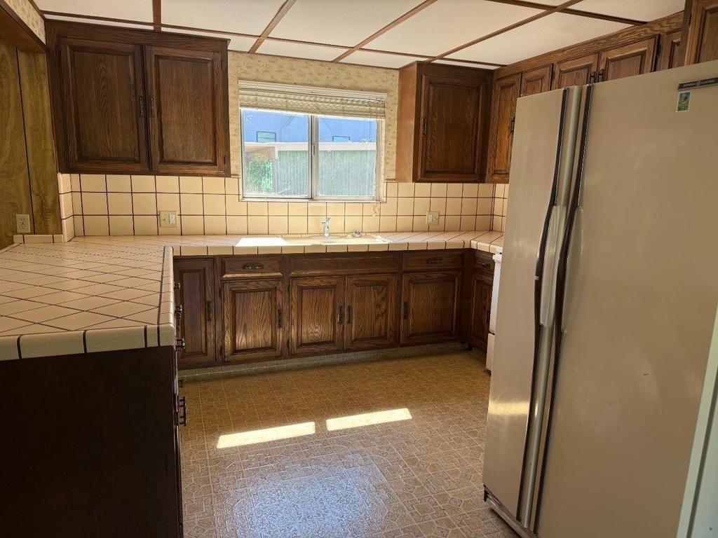 Image 3 of property listing at Address unavailable.